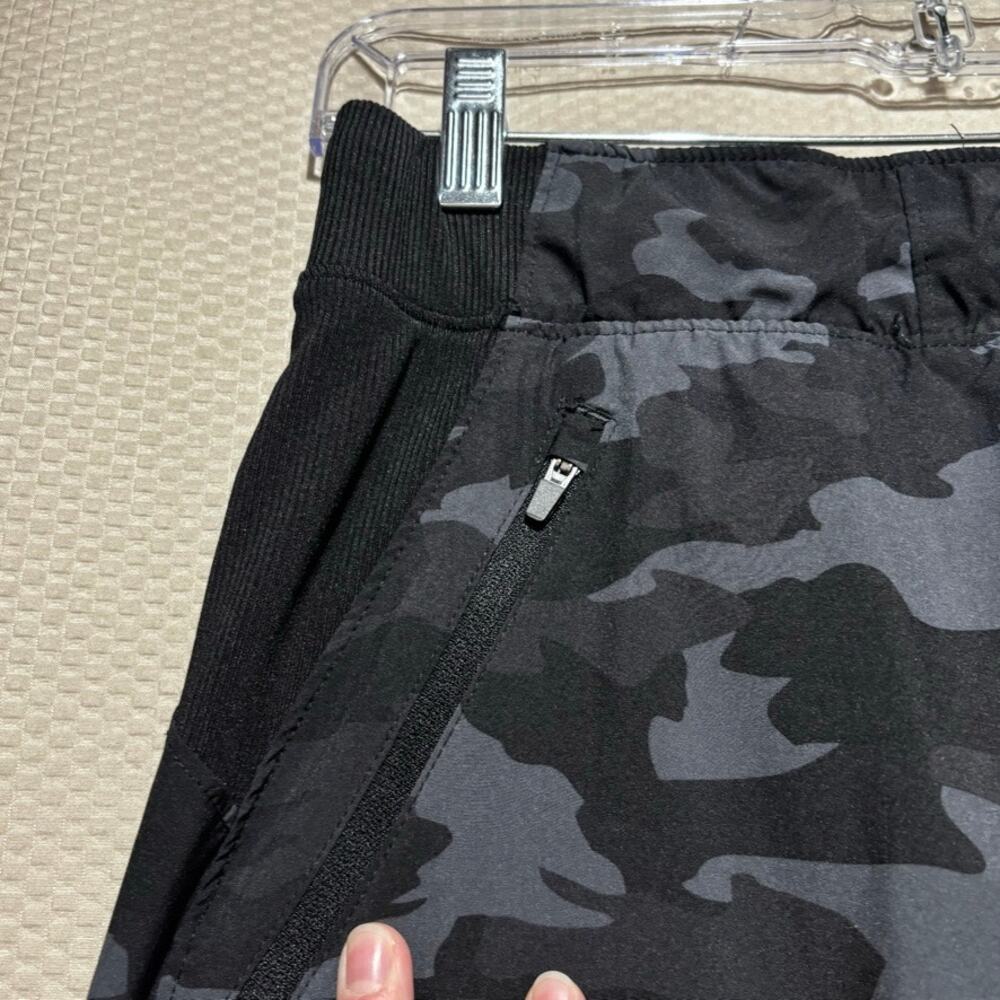Apana Women's Camo Jogger Pants Size M Black Gray Drawstring Zip Pocket - Picture 3 of 8